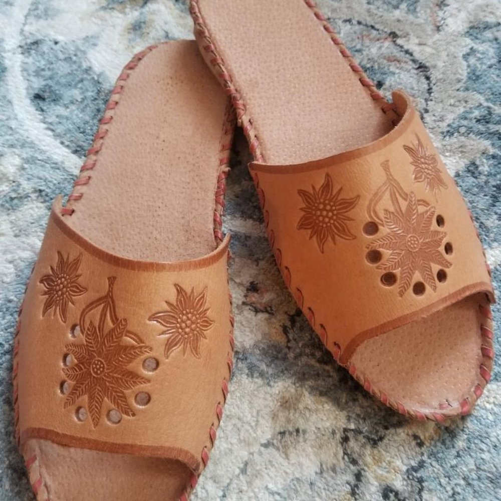 NEW Great women Handmade Traditional Slippers size 9 / 9.5